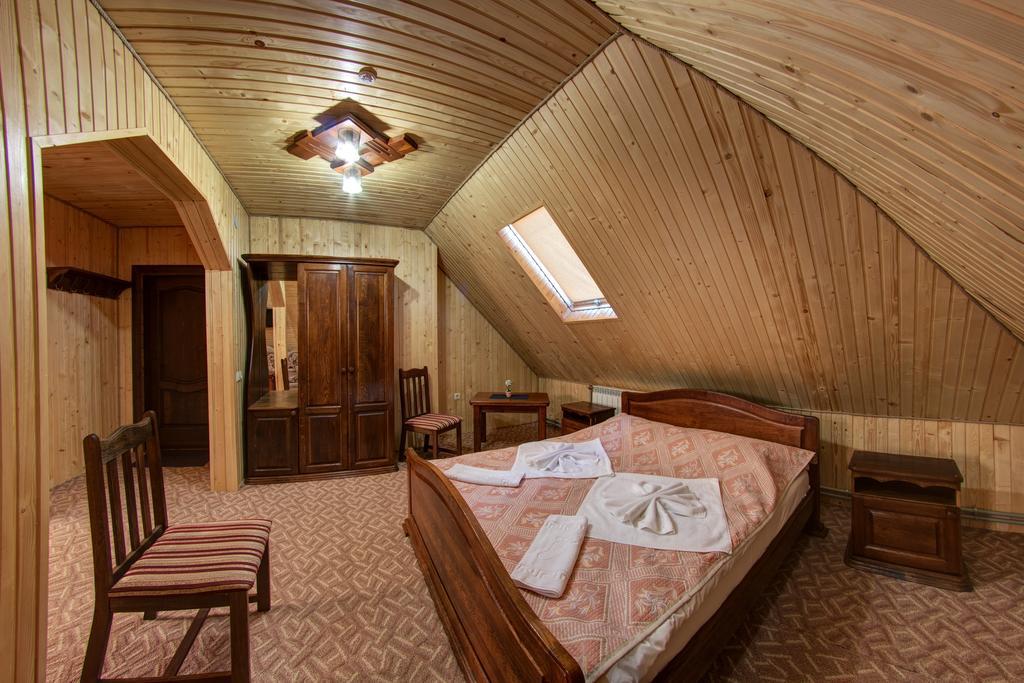 Villa Vlad & Spa Bukovel Rom bilde