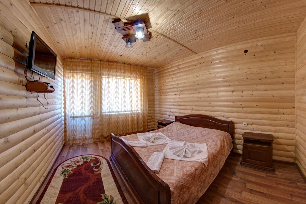 Villa Vlad & Spa Bukovel Rom bilde