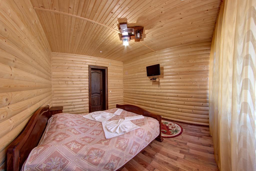 Villa Vlad & Spa Bukovel Rom bilde