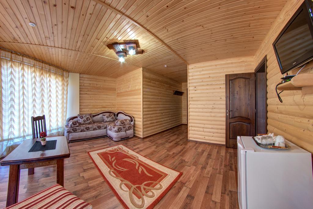 Villa Vlad & Spa Bukovel Rom bilde