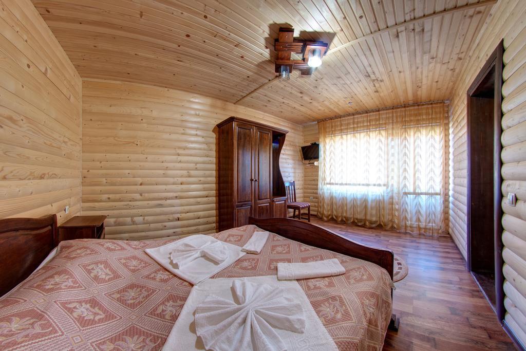Villa Vlad & Spa Bukovel Rom bilde