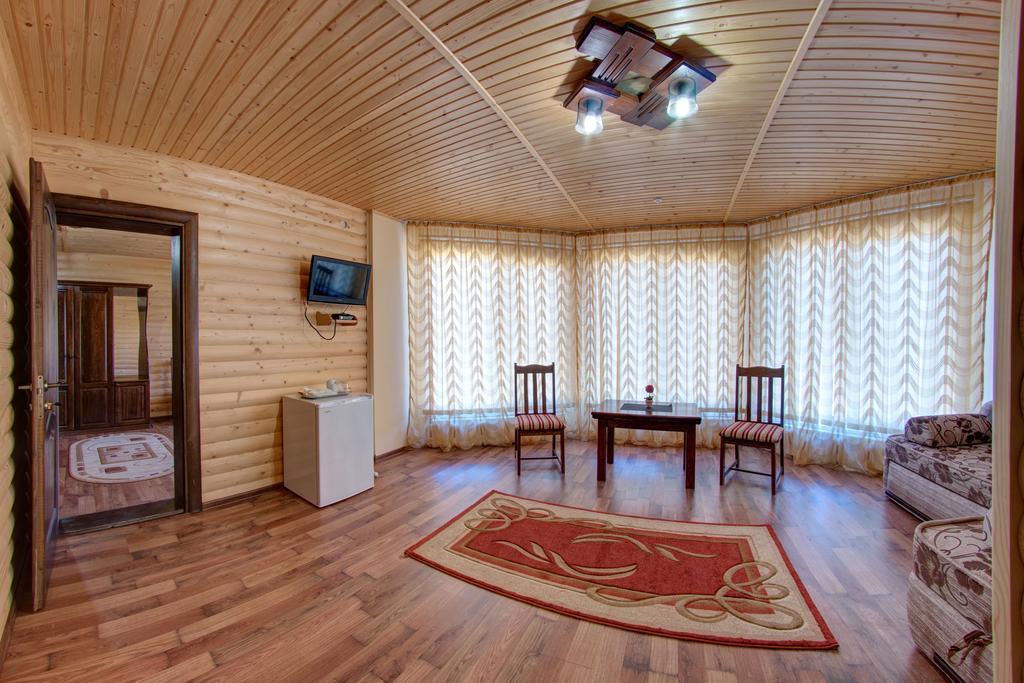 Villa Vlad & Spa Bukovel Rom bilde